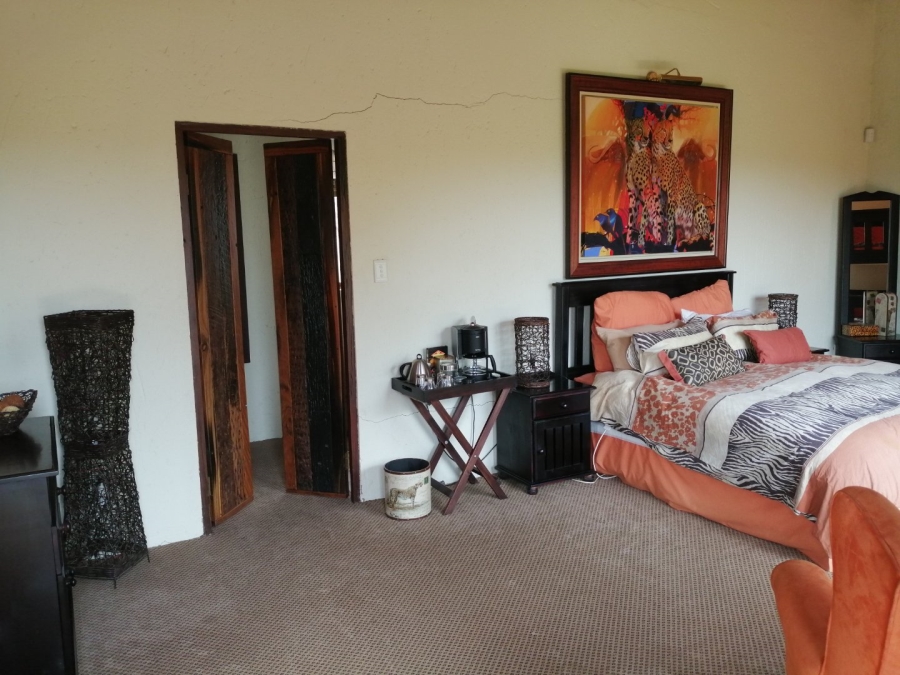 4 Bedroom Property for Sale in Boschenvaal River Front Lodges Free State